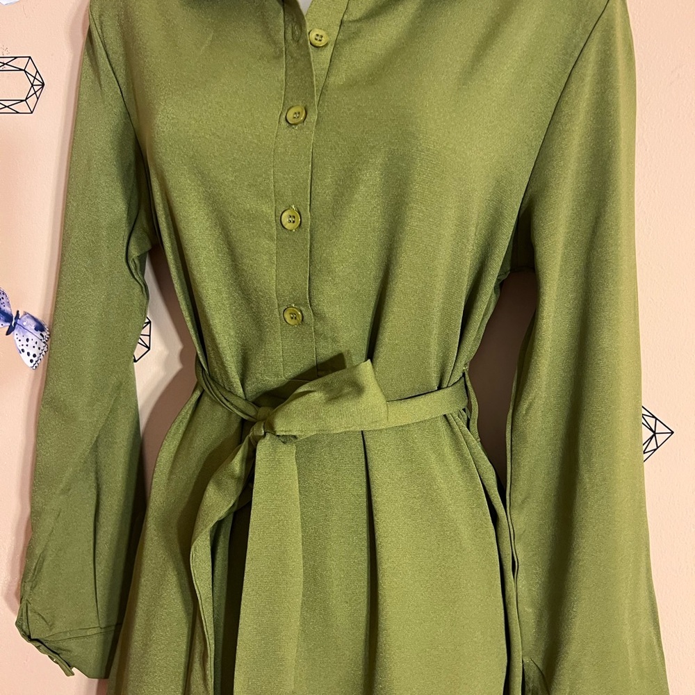 Dress - Picture 4 of 4